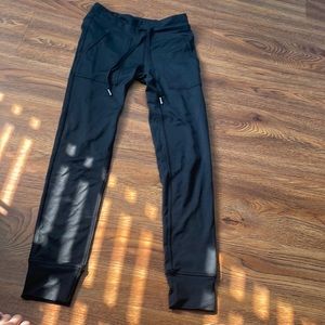 aerie black joggers size S